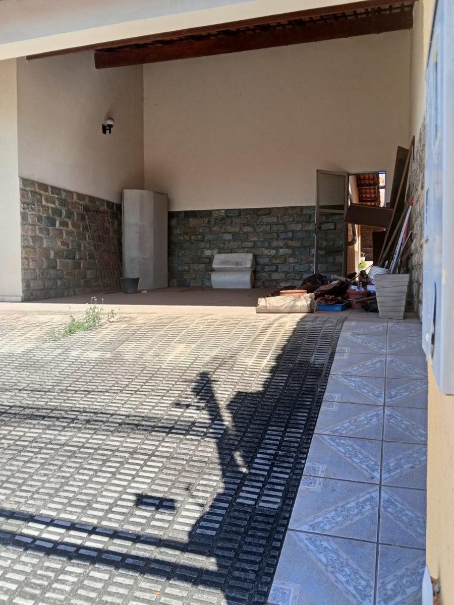Casa, Jardim Leblon, 3 Quartos, 4 Vagas, 1 Suíte