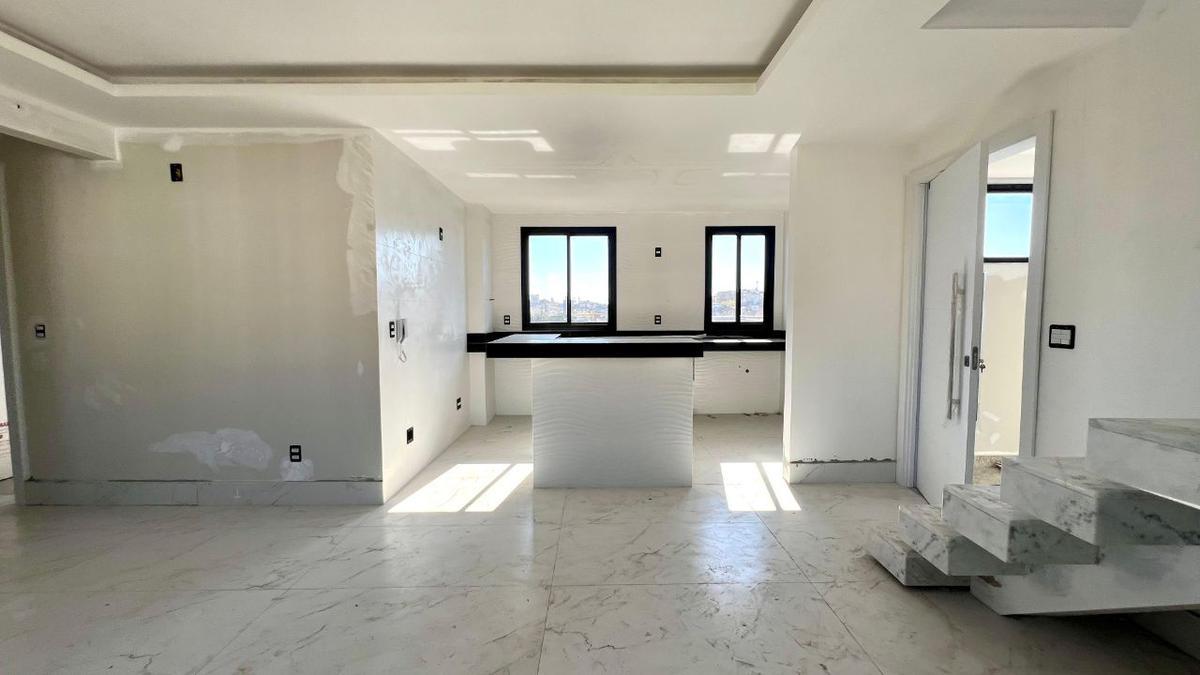 Cobertura, Santa Efigênia, 3 Quartos, 2 Vagas, 1 Suíte