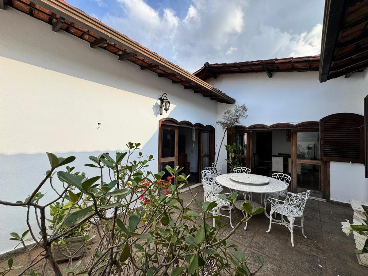 Casa, São Luiz (pampulha), 3 Quartos, 3 Vagas, 1 Suíte