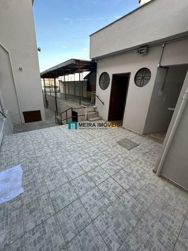 Casa, Concórdia, 6 Quartos, 0 Vaga, 1 Suíte