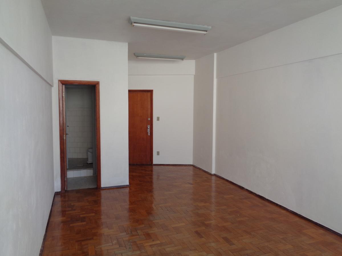 Sala, Centro