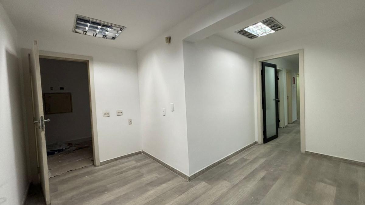 Casa Comercial, Floresta, 0 Quarto, 3 Vagas
