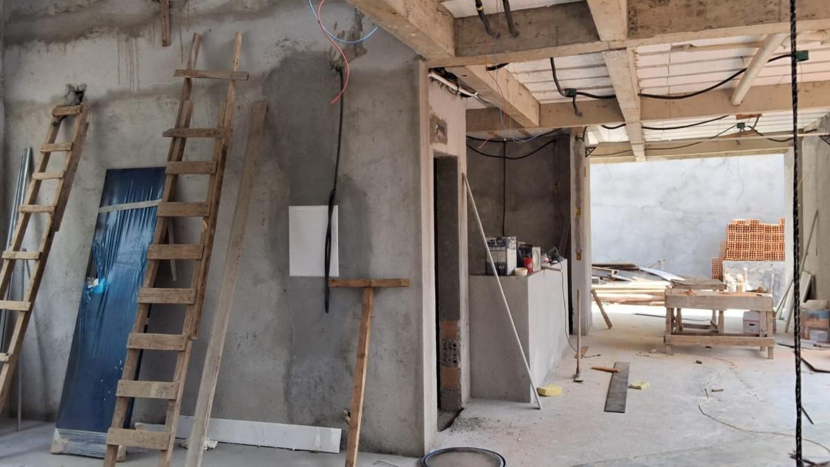 Casa, Trevo, 2 Quartos, 2 Vagas, 1 Suíte