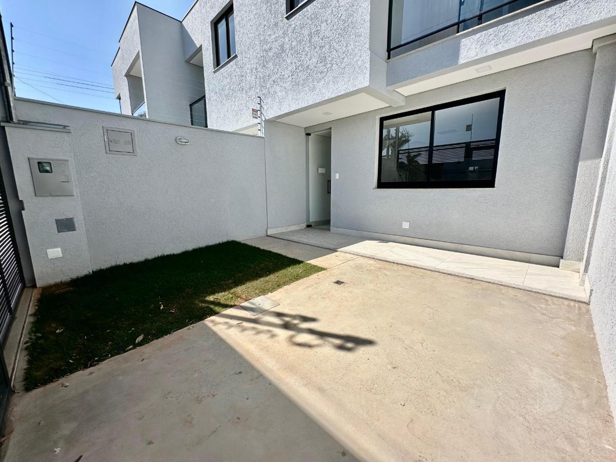 Casa, Planalto, 3 Quartos, 2 Vagas, 1 Suíte