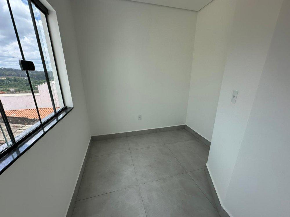 Casa, São Pedro, 3 Quartos, 2 Vagas, 1 Suíte
