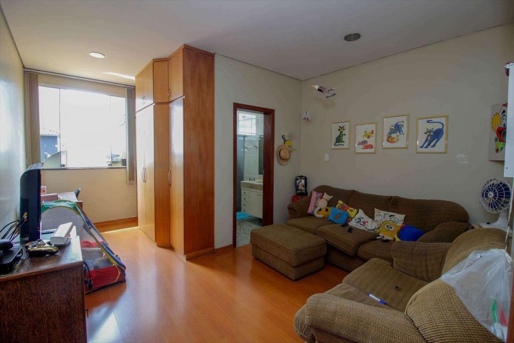 Casa, Fernão Dias, 5 Quartos, 9 Vagas, 5 Suítes