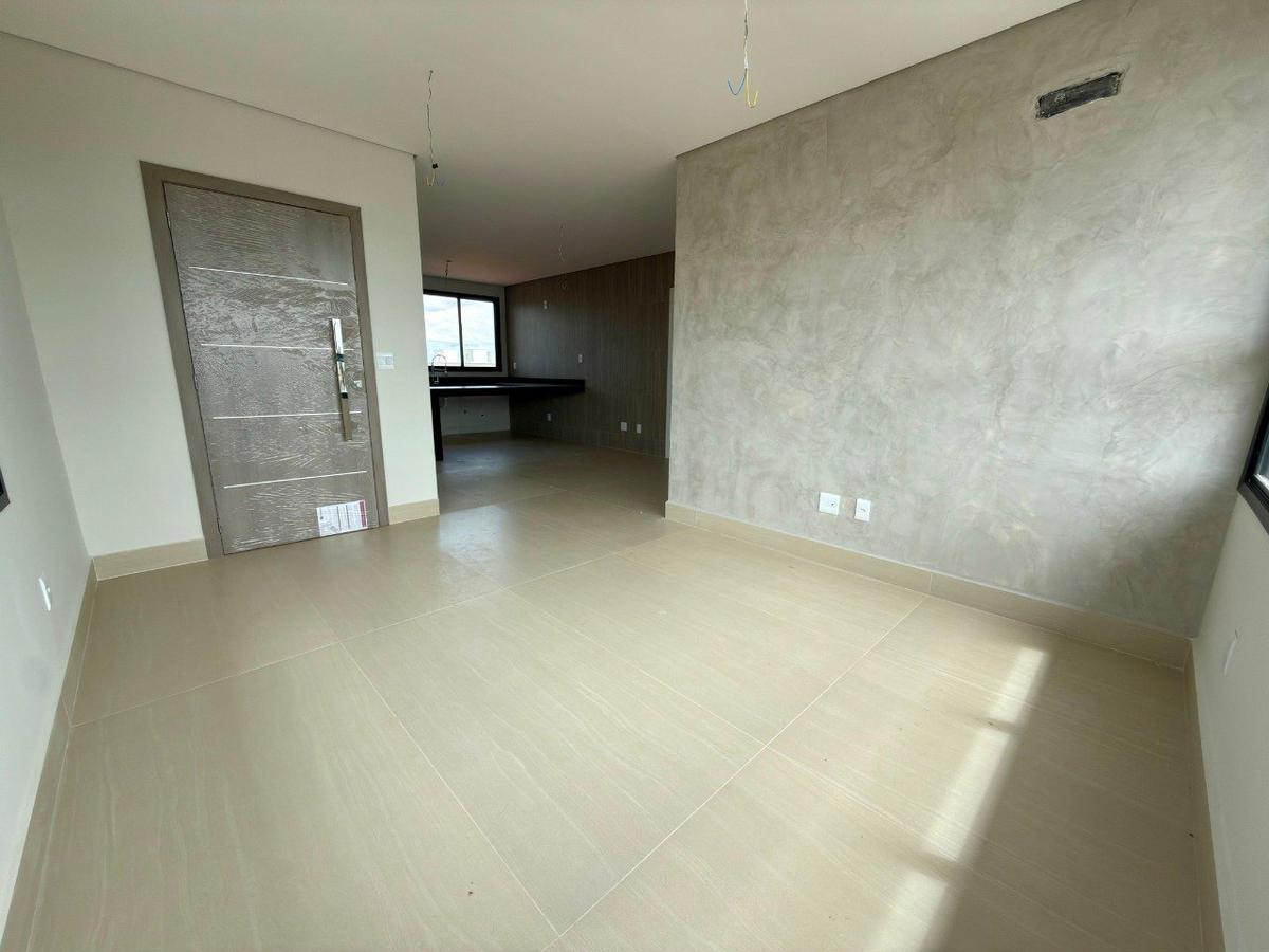 Apartamento, Jaraguá, 4 Quartos, 3 Vagas, 1 Suíte