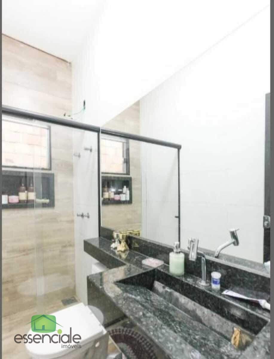 Casa, Industrial, 3 Quartos, 4 Vagas, 1 Suíte
