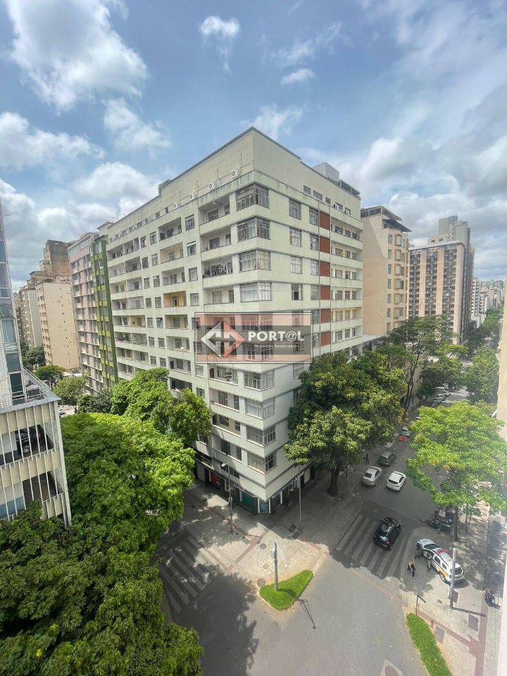 Apartamento, Centro, 4 Quartos, 0 Vaga, 1 Suíte