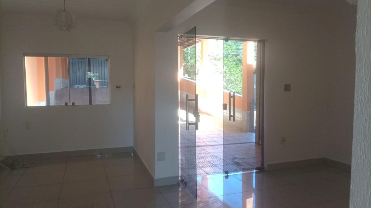 Casa, Estrela do Oriente, 3 Quartos, 5 Vagas, 1 Suíte