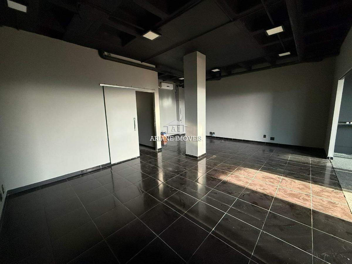 Sala, Estoril, 0 Quarto, 3 Vagas