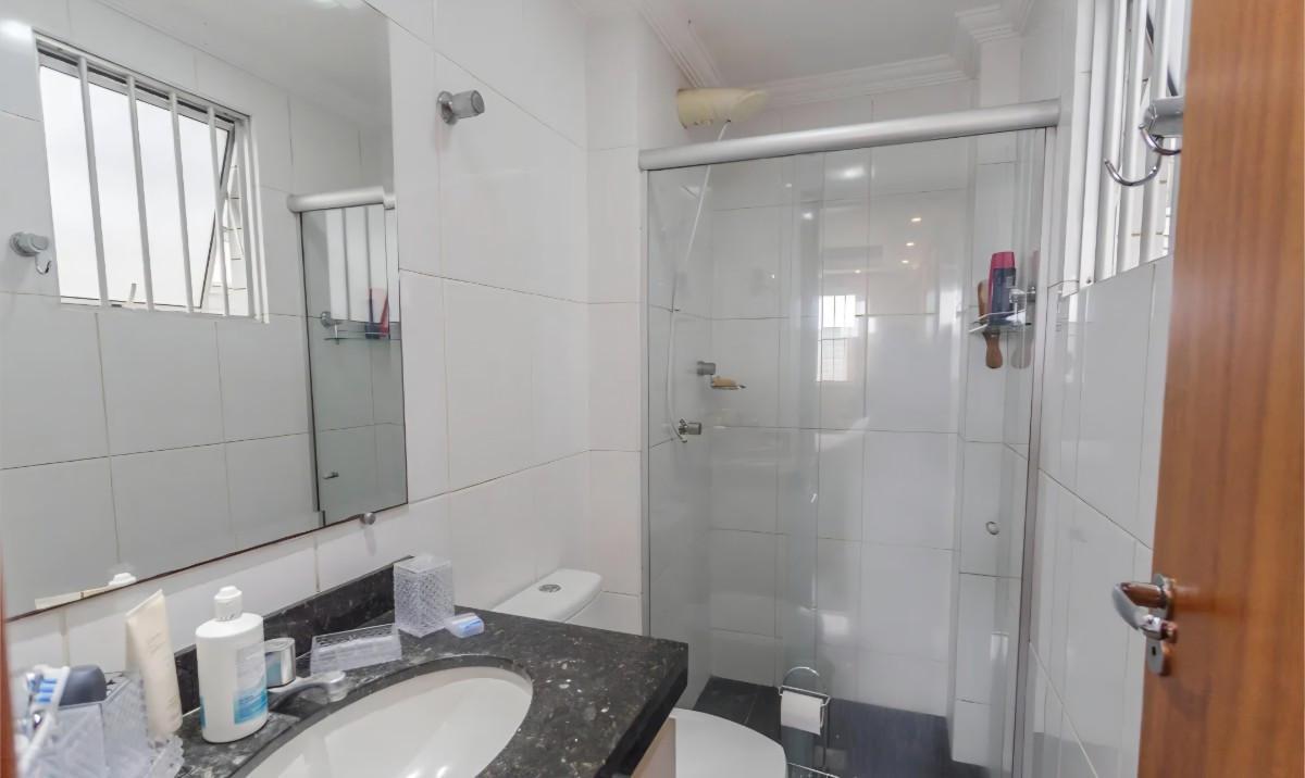 Apartamento, Sagrada Família, 3 Quartos, 2 Vagas, 1 Suíte