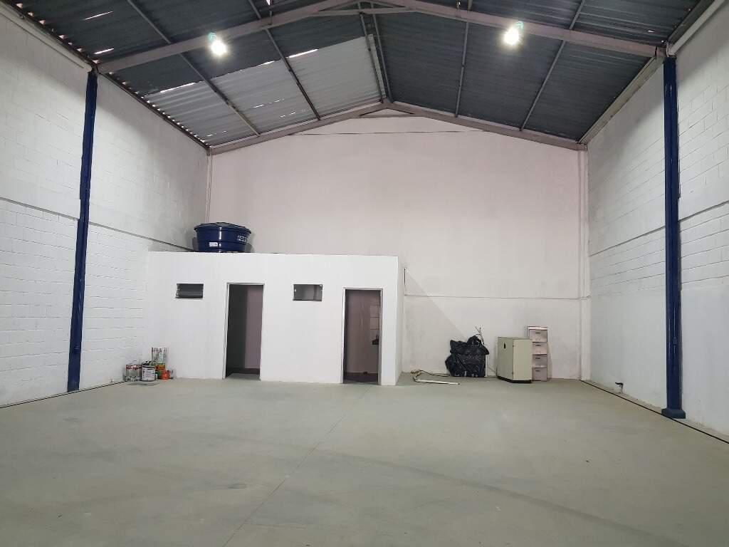 Galpão, Nova Granada