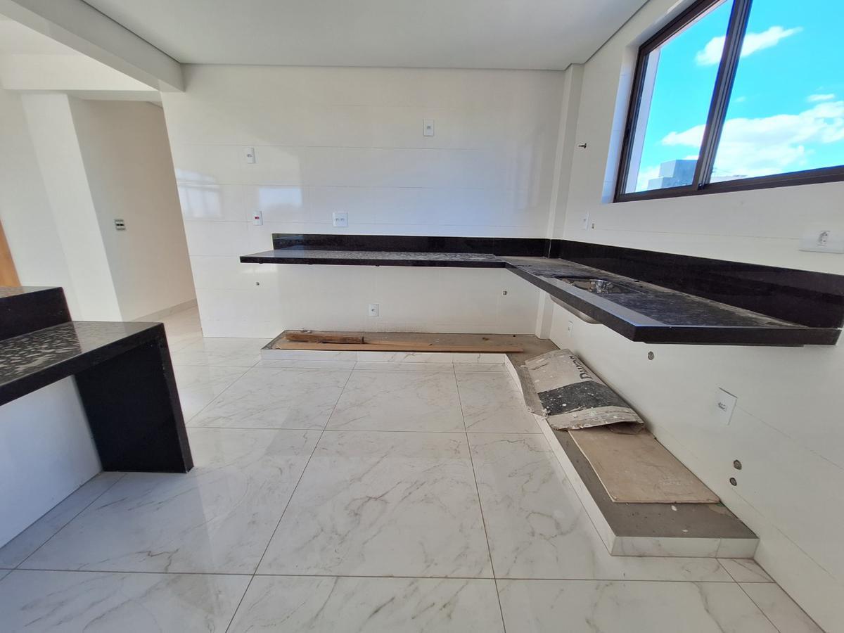 Cobertura, Jaraguá, 4 Quartos, 4 Vagas, 4 Suítes