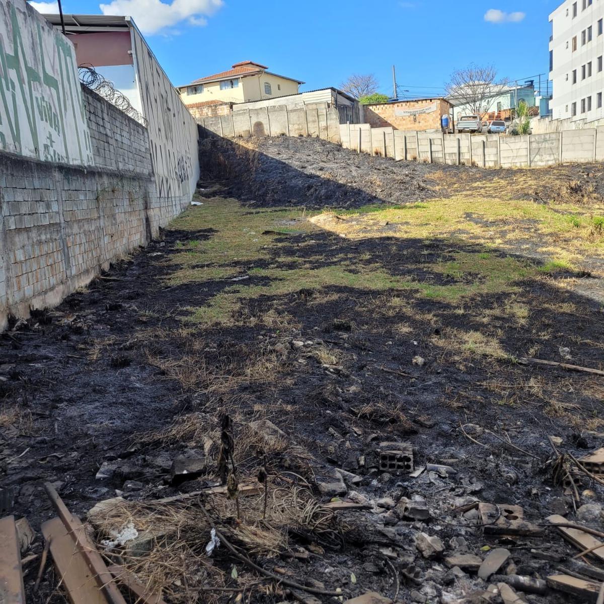 Lote, Jatobá (barreiro), 0 Quarto, 0 Vaga