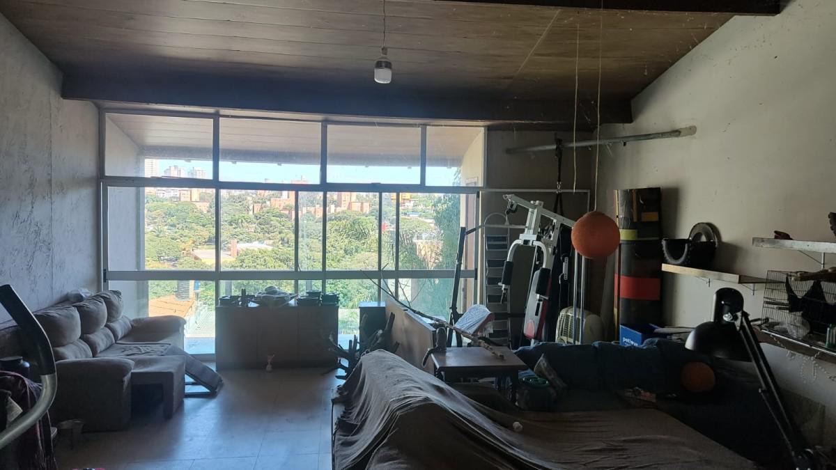Casa, Estoril, 2 Quartos, 4 Vagas, 1 Suíte