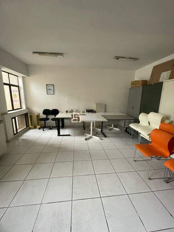 Sala, Lourdes