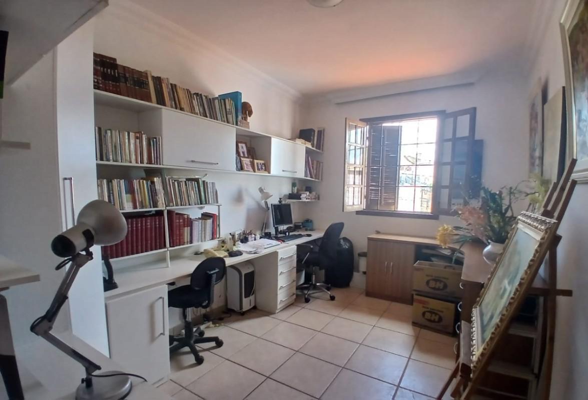 Casa, Planalto, 3 Quartos, 3 Vagas, 1 Suíte