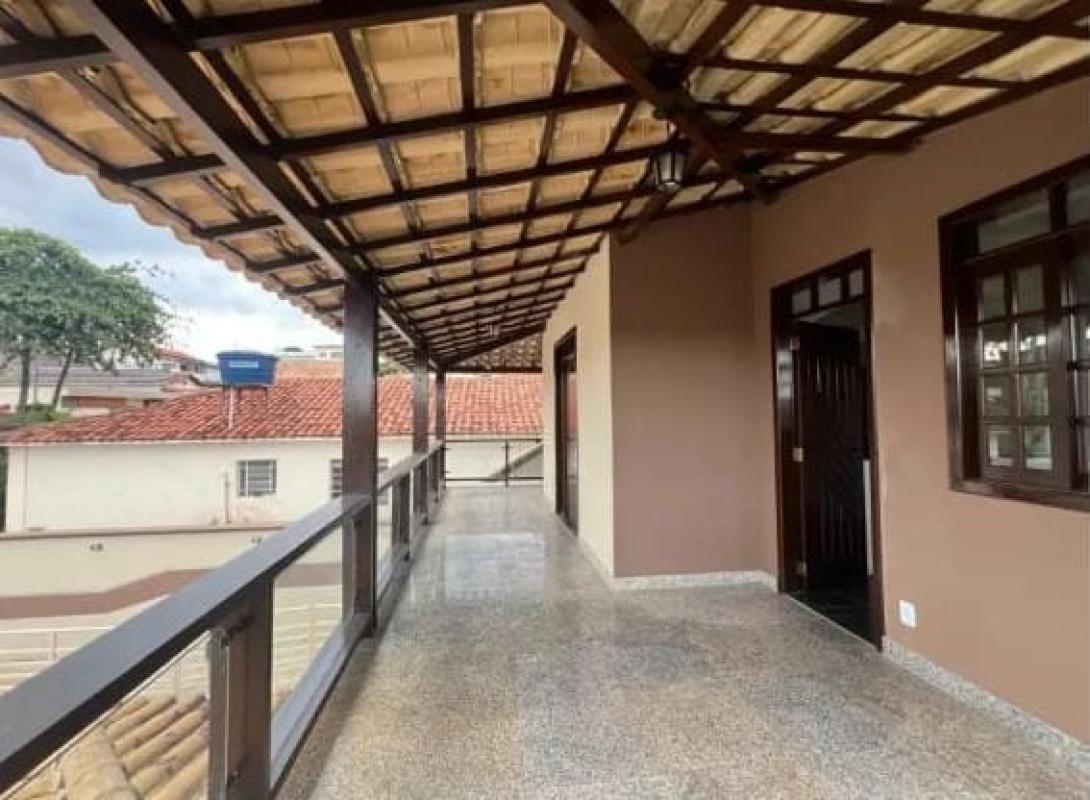 Casa, Santa Helena, 3 Quartos, 5 Vagas, 1 Suíte