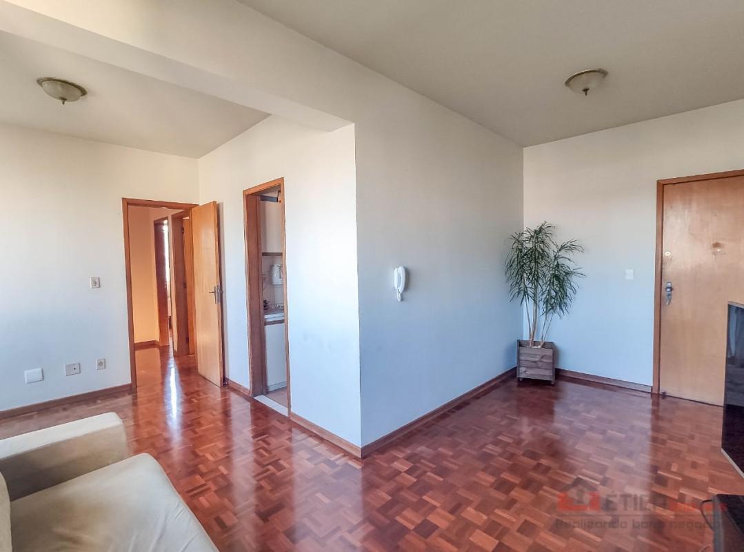 Apartamento, Floresta, 2 Quartos, 1 Vaga