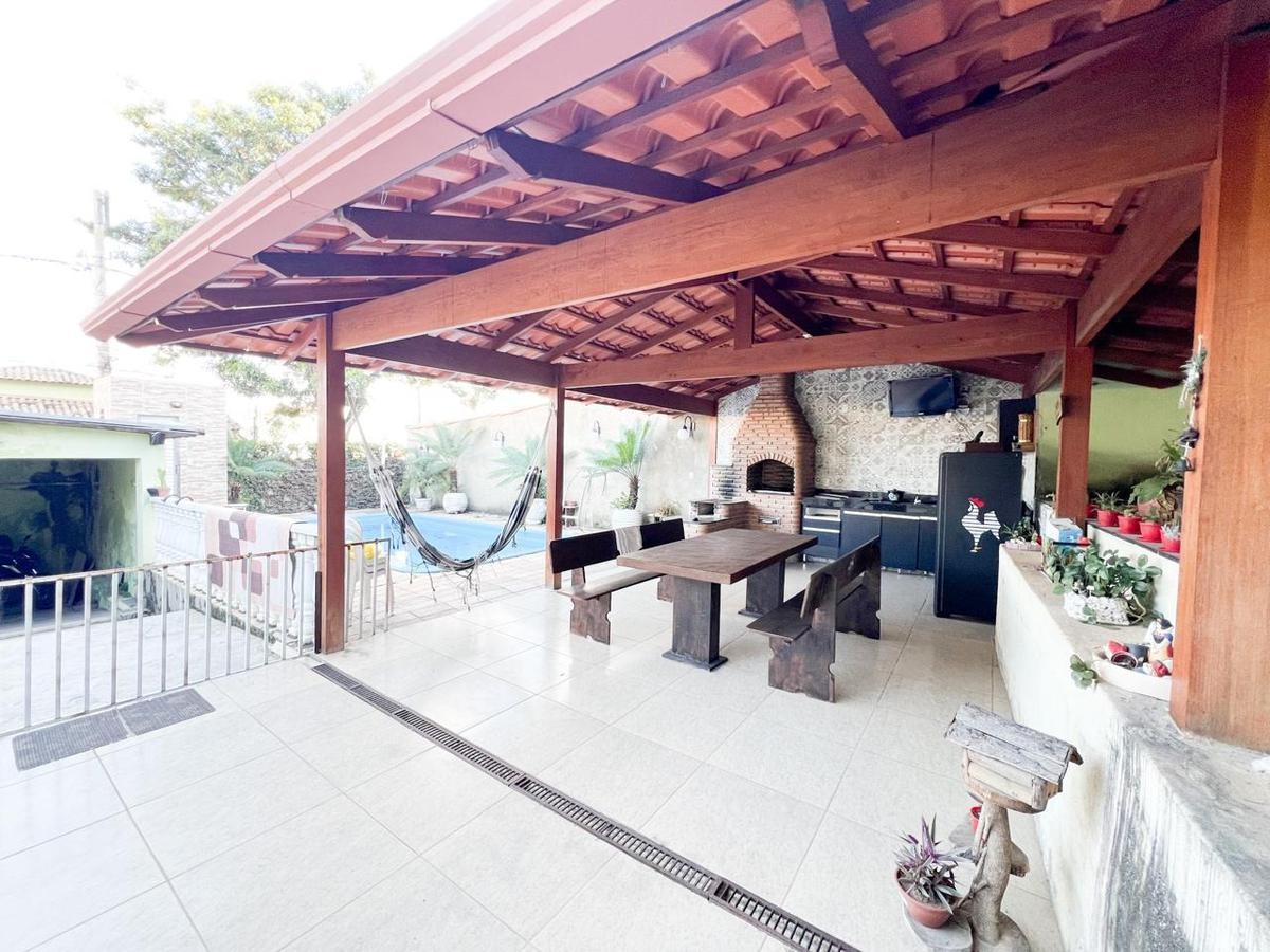 Casa, São Gotardo, 3 Quartos, 6 Vagas, 1 Suíte