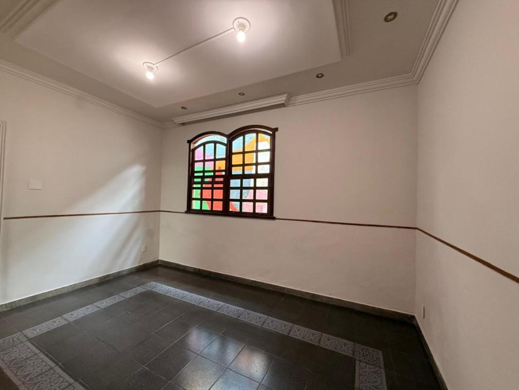 Casa, Sagrada Família, 3 Quartos, 2 Vagas, 2 Suítes