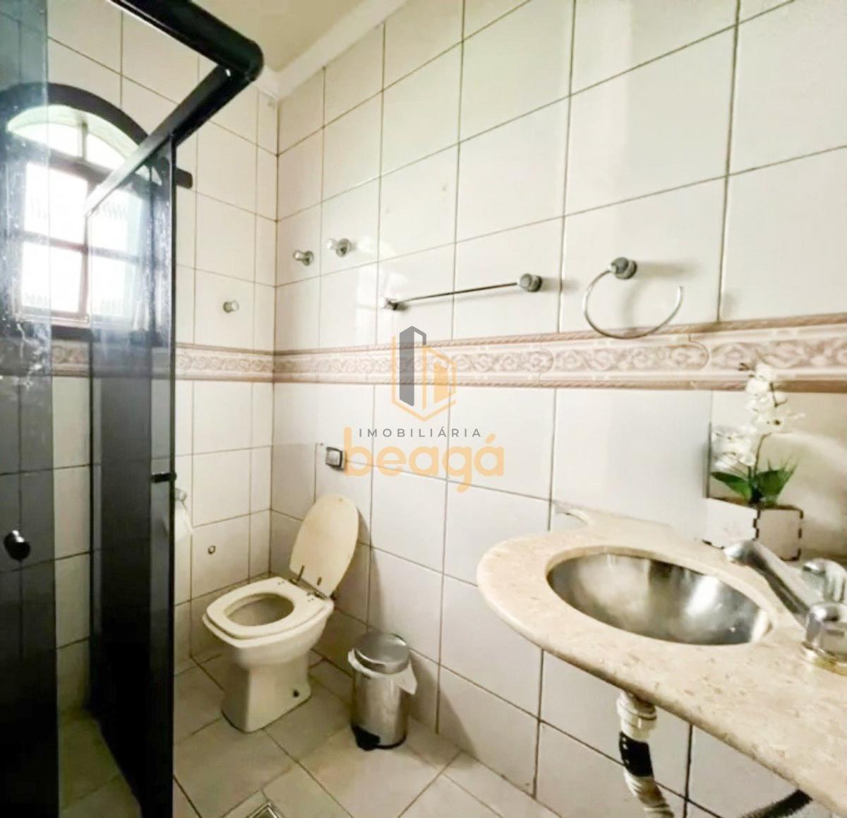 Casa, Santa Terezinha, 3 Quartos, 4 Vagas, 1 Suíte