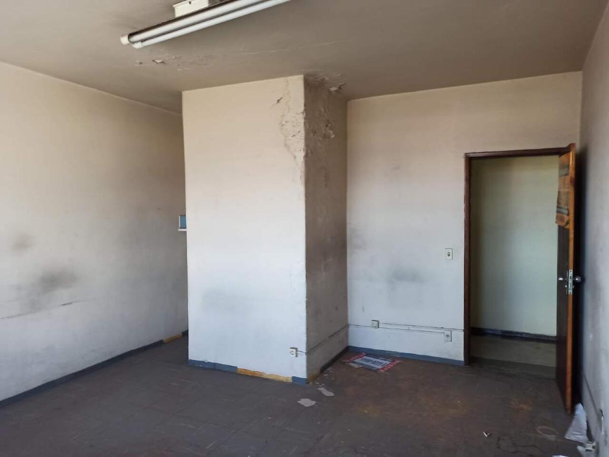 Sala, Glória