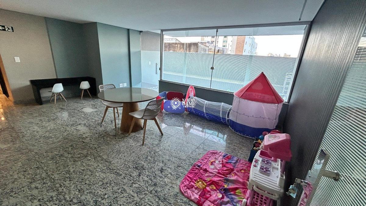 Apartamento, Sagrada Família, 3 Quartos, 2 Vagas, 1 Suíte