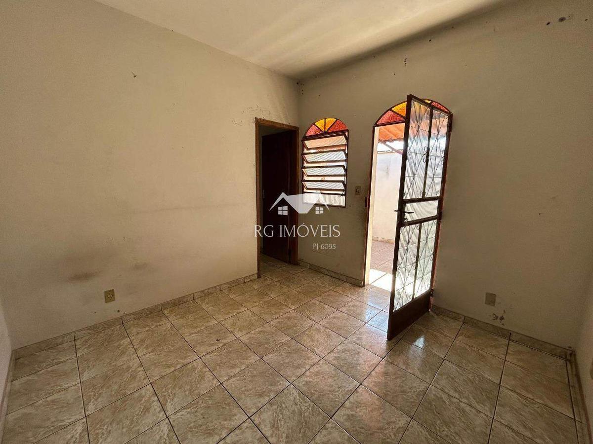 Casa, Senhora de Fátima, 2 Quartos, 3 Vagas