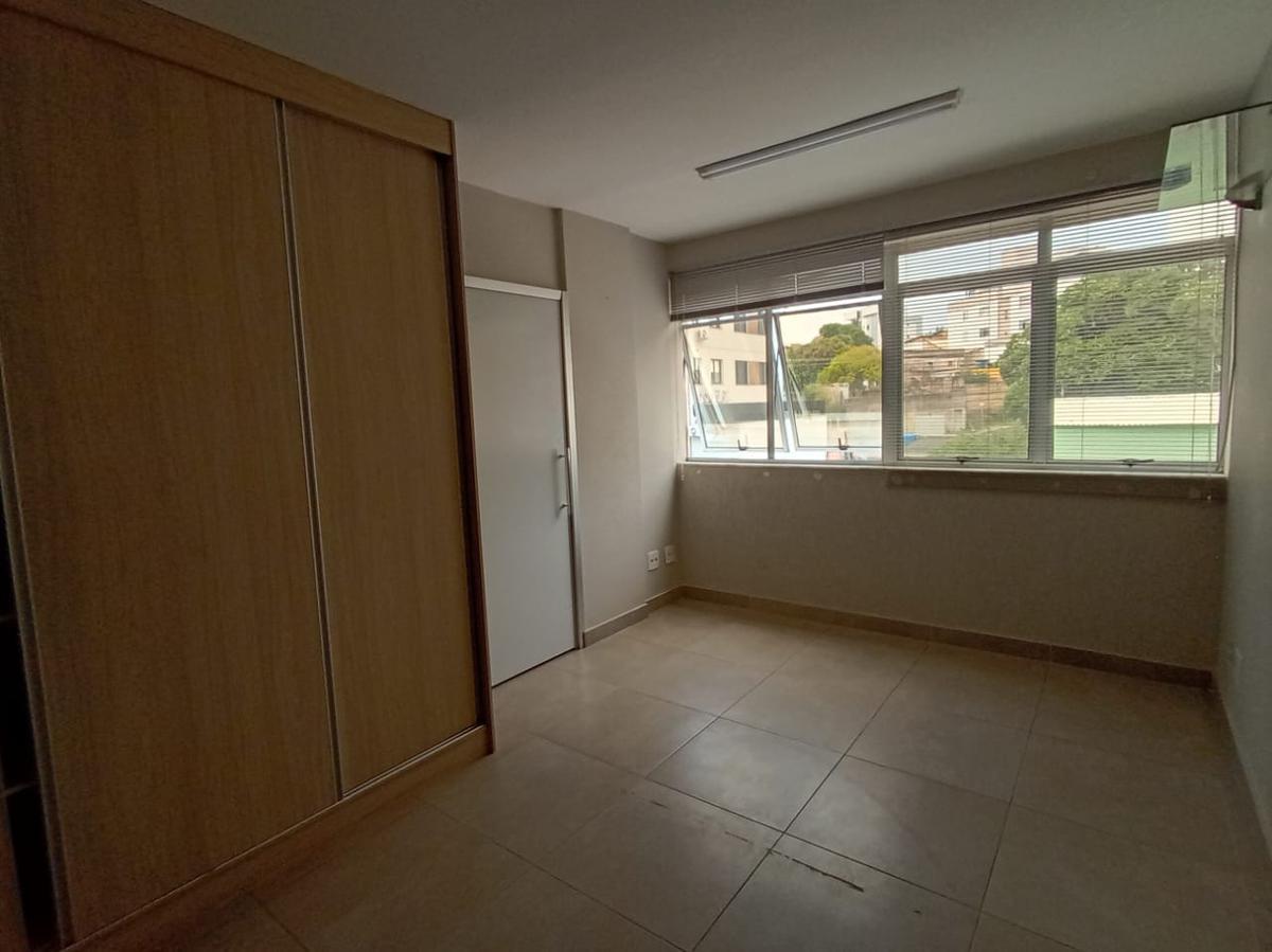Sala, União, 0 Quarto, 0 Vaga