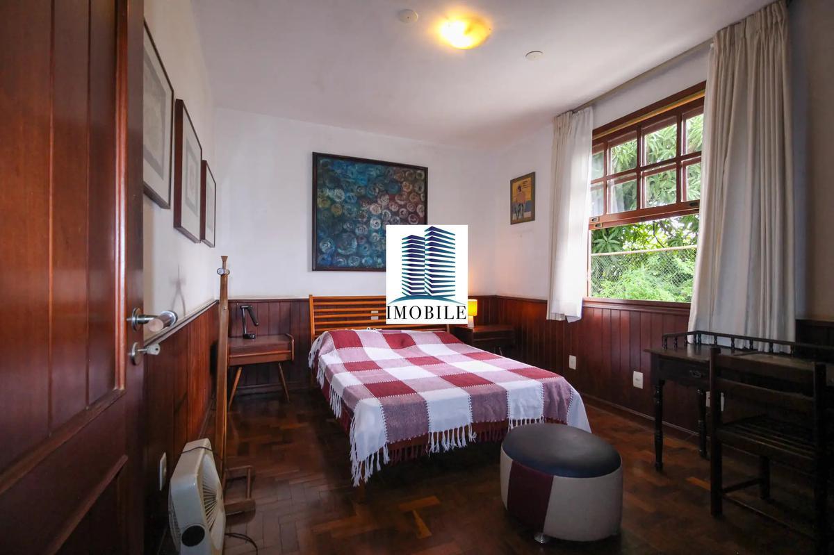 Casa, Serra, 4 Quartos, 5 Vagas, 1 Suíte