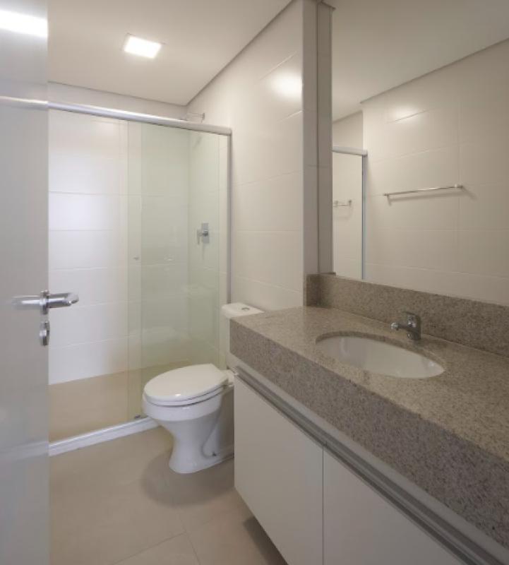 Apartamento, Estoril, 2 Quartos, 1 Vaga, 2 Suítes