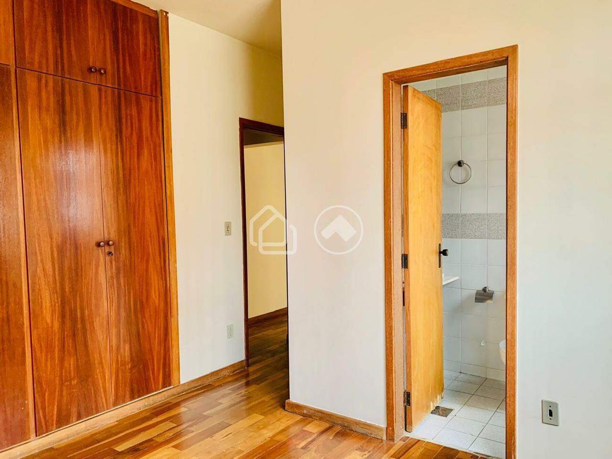 Apartamento, Estoril, 3 Quartos, 1 Vaga, 1 Suíte