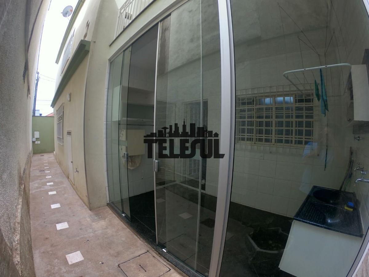 Casa, Centro, 3 Quartos, 2 Vagas, 1 Suíte