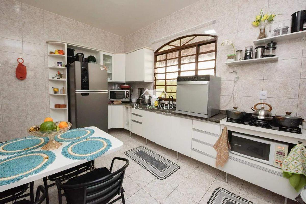 Casa, Diamante, 3 Quartos, 4 Vagas, 1 Suíte
