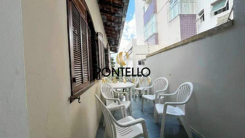 Casa, Cidade Nova, 7 Quartos, 2 Vagas, 1 Suíte