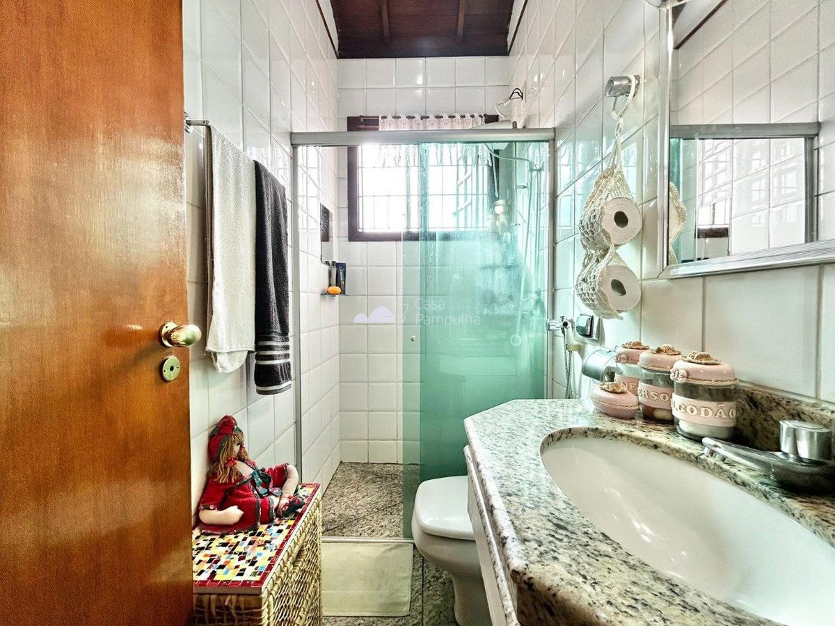 Casa, Paquetá, 4 Quartos, 2 Vagas, 1 Suíte