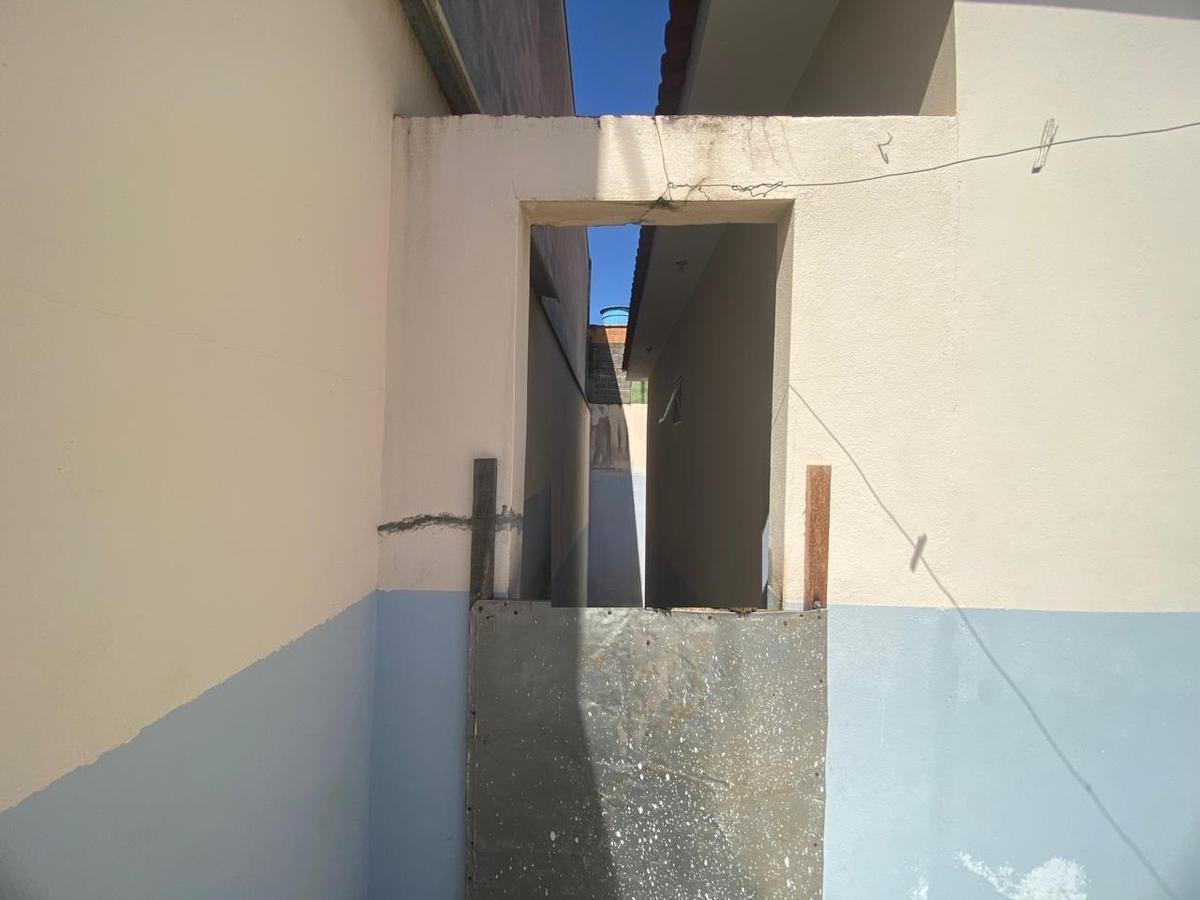 Casa, Jardim Ribeiro, 2 Quartos, 3 Vagas
