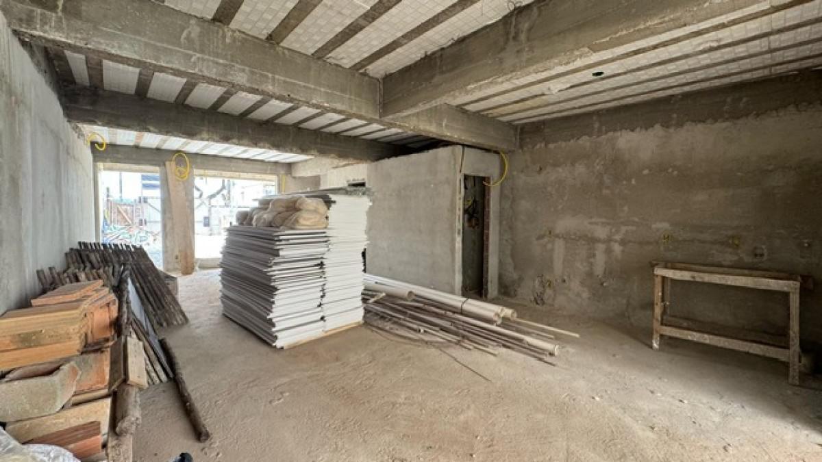 Casa, Cabral, 3 Quartos, 4 Vagas, 3 Suítes