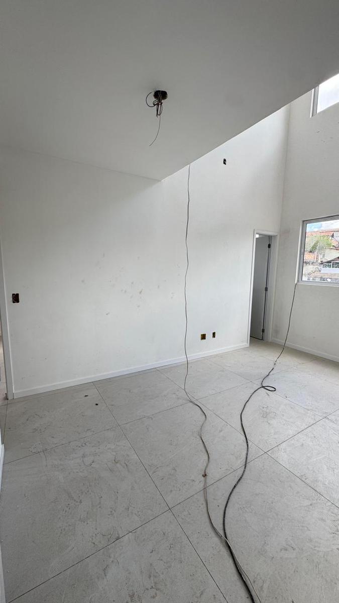 Cobertura, Alto Caiçaras, 3 Quartos, 2 Vagas, 1 Suíte