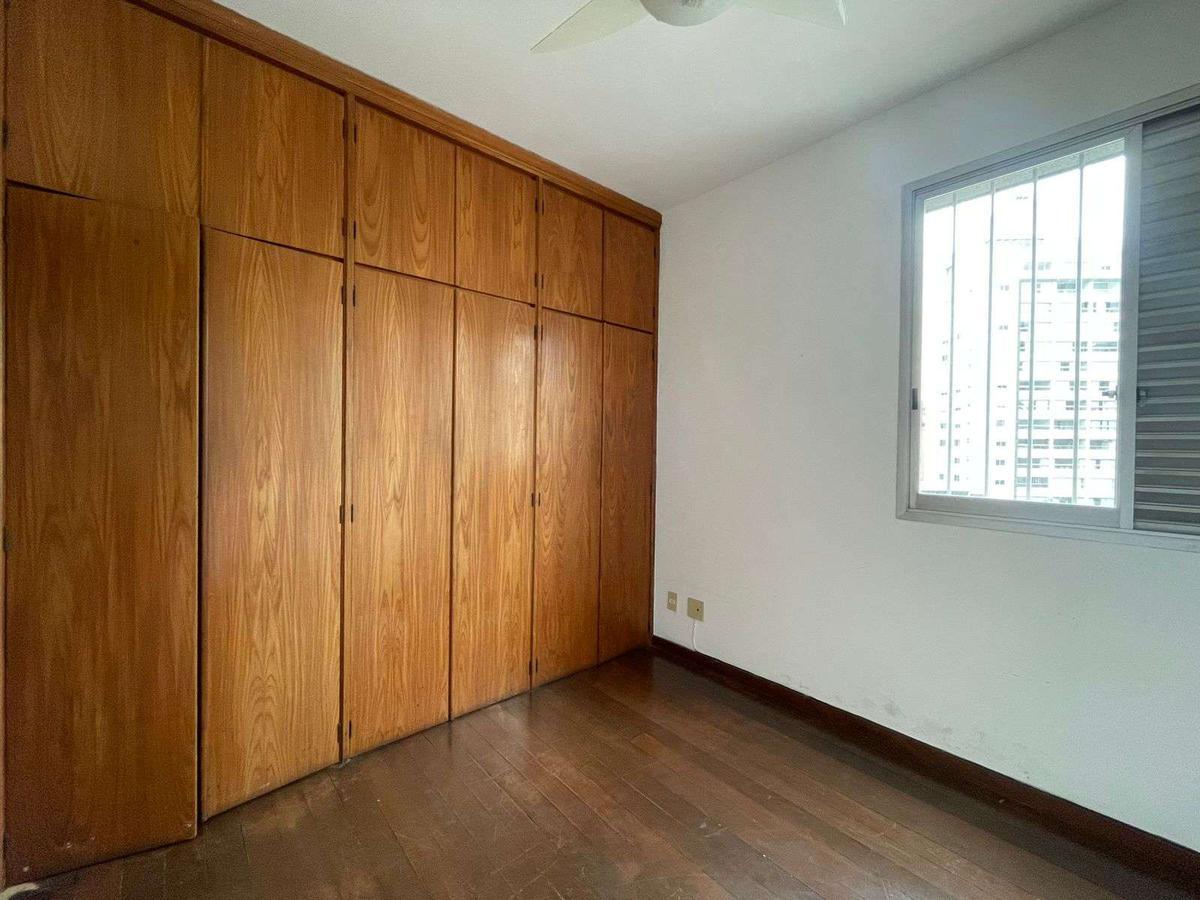 Apartamento, Funcionários, 4 Quartos, 2 Vagas, 1 Suíte