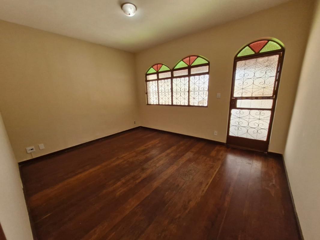 Casa, Castelo, 4 Quartos, 4 Vagas, 2 Suítes