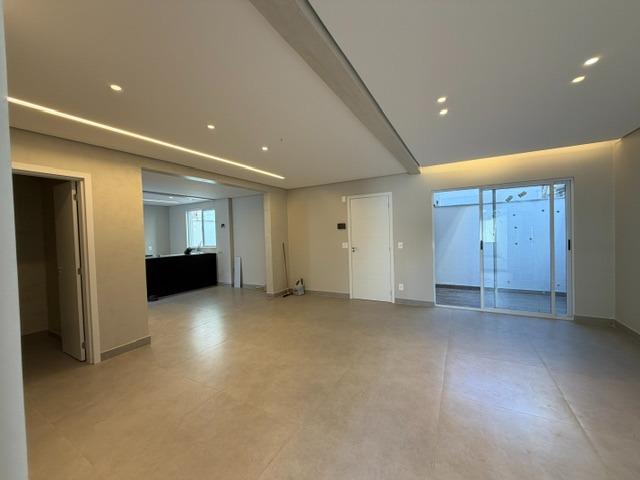 Apartamento, Floresta, 3 Quartos, 2 Vagas, 1 Suíte