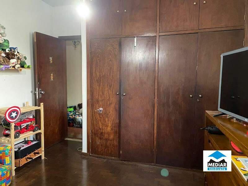 Casa, Cidade Nova, 4 Quartos, 2 Vagas, 1 Suíte