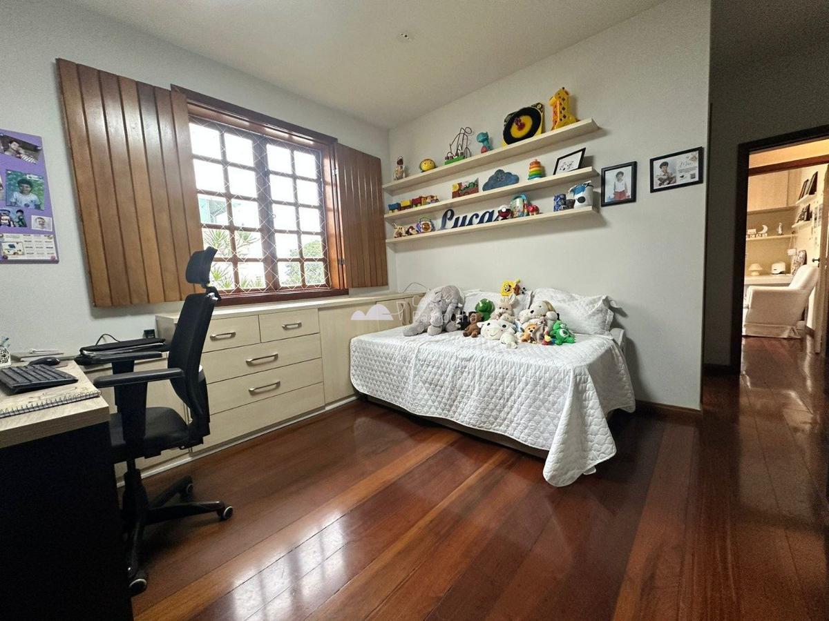 Casa, Planalto, 4 Quartos, 2 Vagas, 3 Suítes