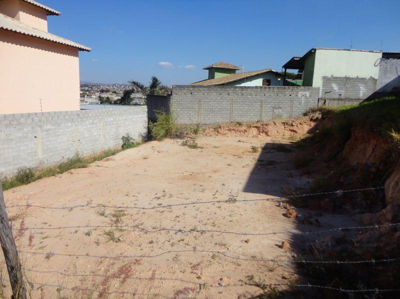 Lote, Arvoredo II, 0 Quarto, 0 Vaga