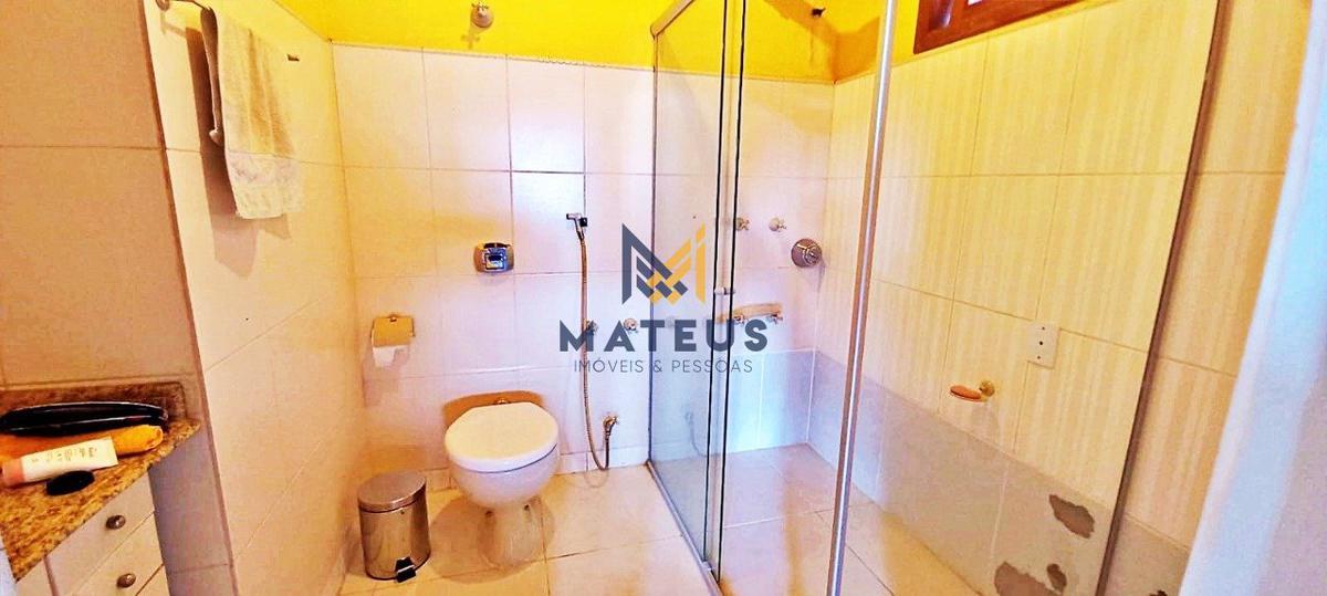 Casa, Caiçaras, 4 Quartos, 5 Vagas, 1 Suíte