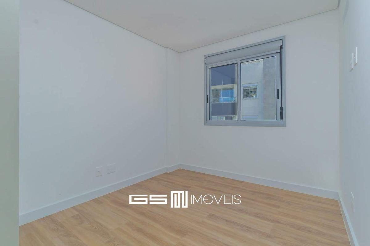 Apartamento, Sagrada Família, 3 Quartos, 2 Vagas, 1 Suíte