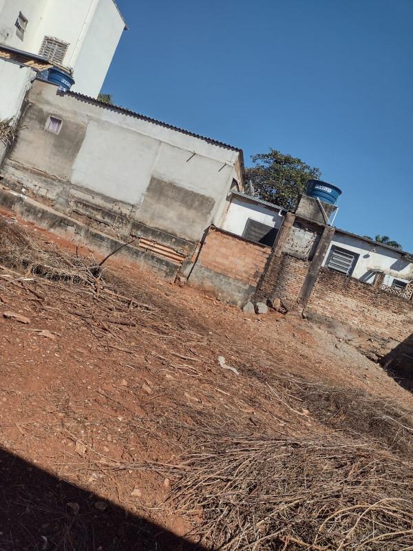 Lote, Universitário, 0 Quarto, 0 Vaga